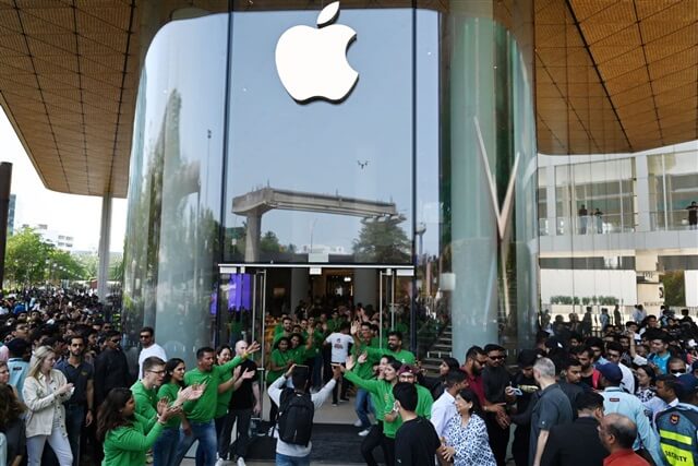 Apple stores